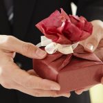 Какие подарки можно подарить подростку